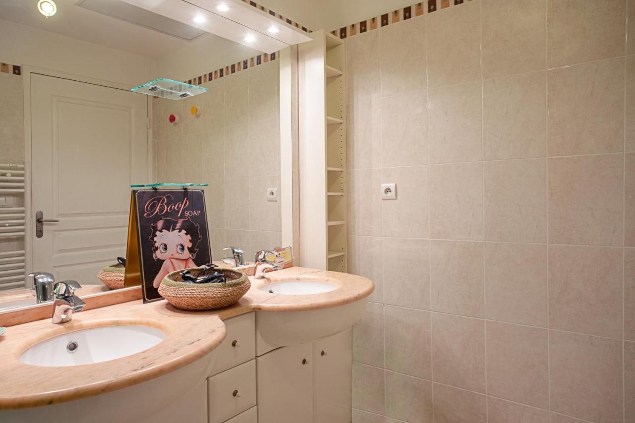 Appartement Centre Ville Cavalaire Bagian luar foto